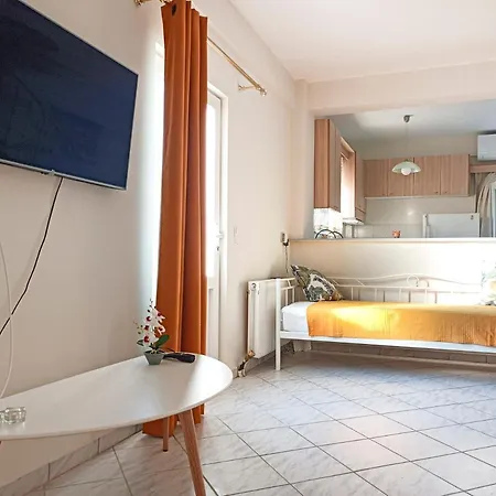 Zoi's Hοuse.vacation In Mani Near 瓦西